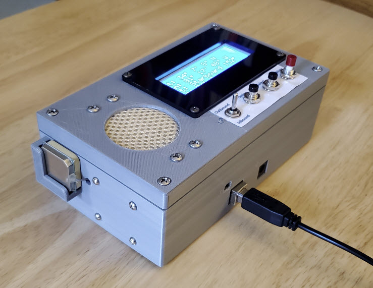 Finished_box_with_antenna_bracket